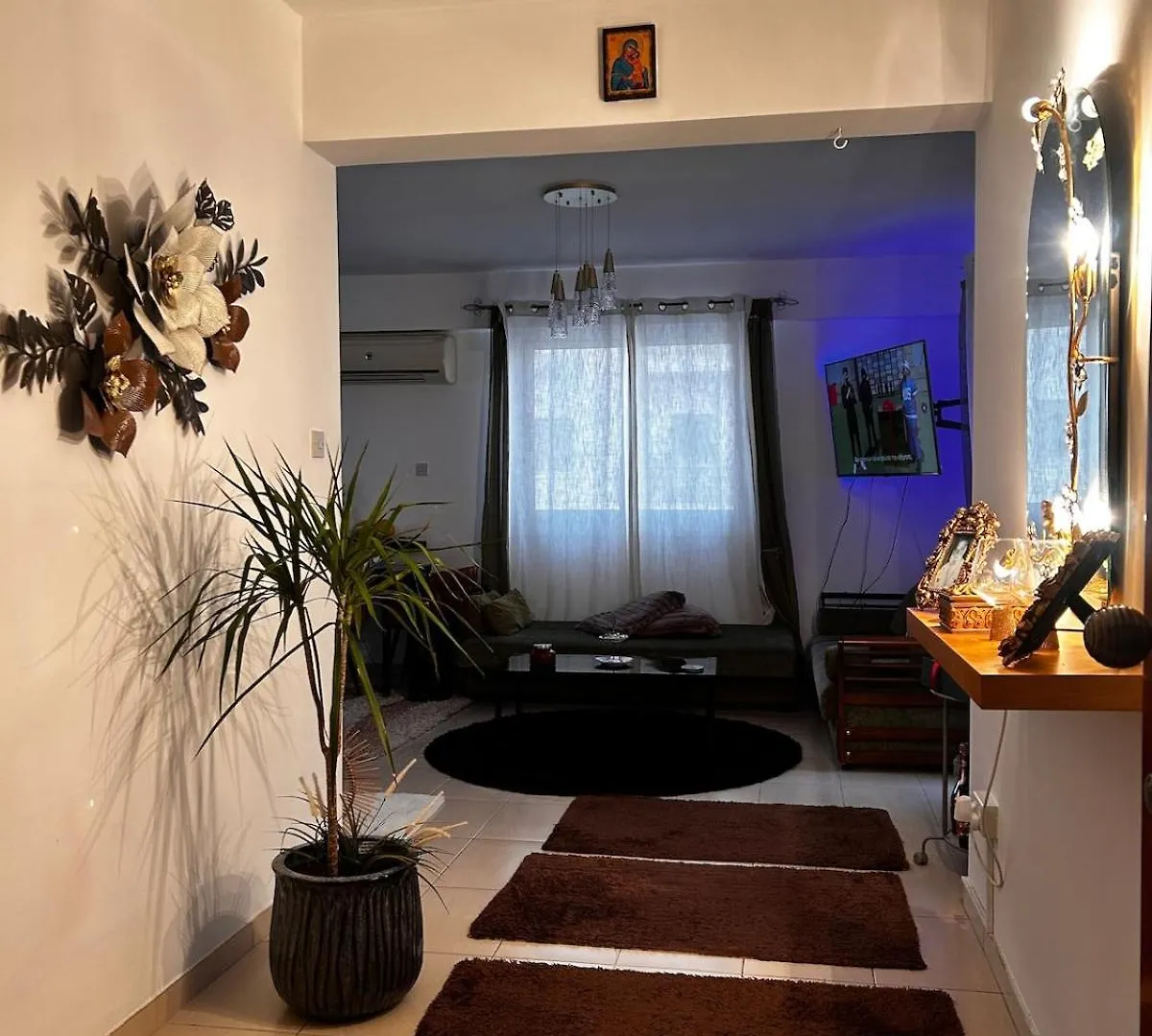 Makenzy 2 Bedrooms Apartment For Rent Larnaca