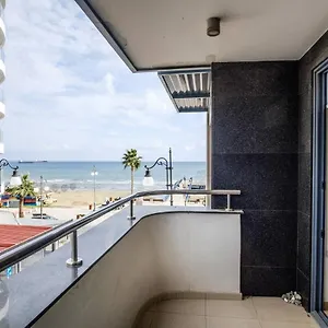  Apartament Dios Ponte Finikoudes Beachfront